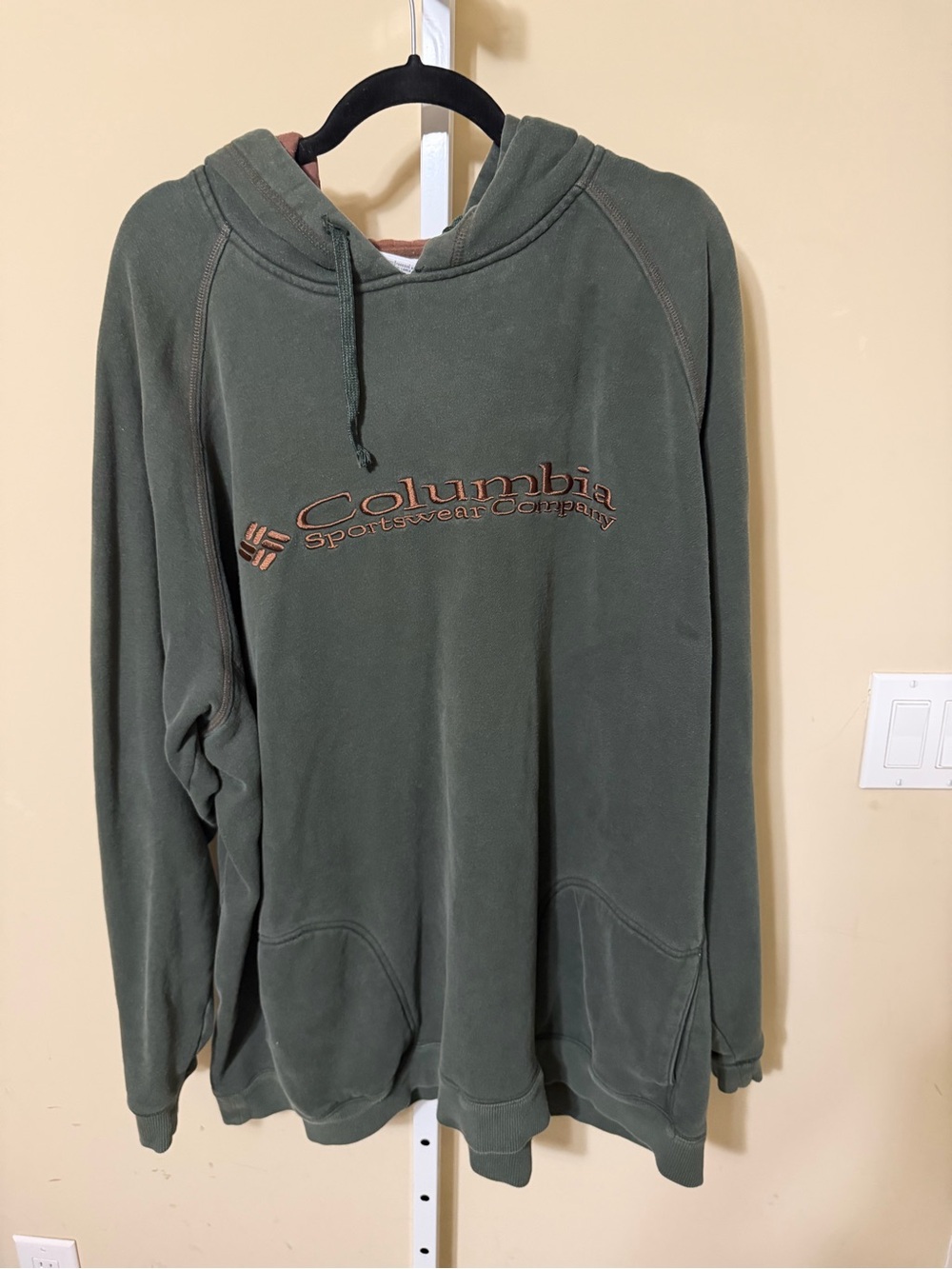 Columbia Men's Olive Green Logo Pullover Hoodie